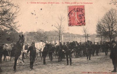 CPA : Grèves de Limoges, 18 avril 1905. La Prison gardée par les Genda