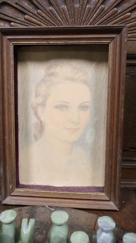 Pierre CHARTIER « Portrait de femme ». Pastel. Signée en bas à ga...