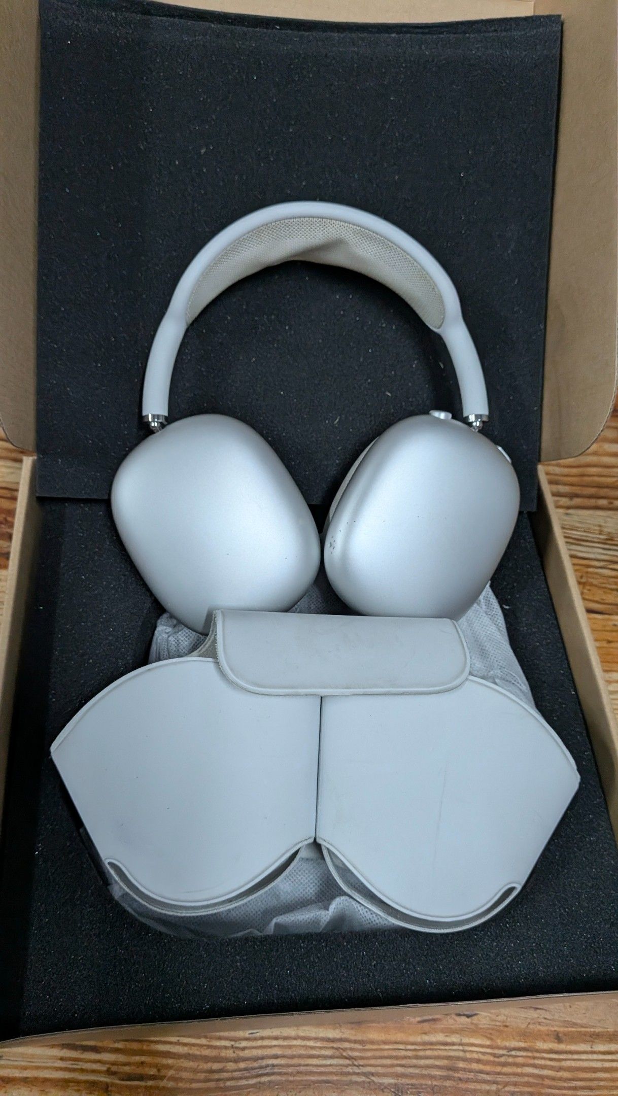 CASQUE AUDIO APPLE AIRPOD PROMAX - TVA RECUPERABLE