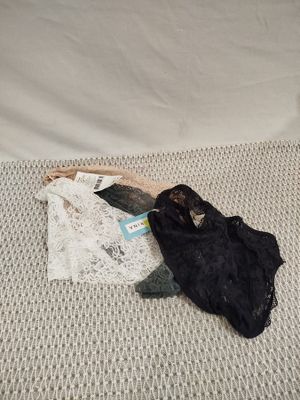 Lot de 200 bas de sous-vêtements femme - Différents modèles