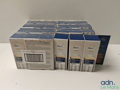 quatre boîtes de crème Rocc posées sur une table