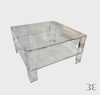 table basse en acrylique transparent avec plateau en verre