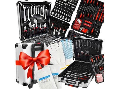 many different types of tools in this case