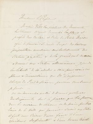 une vieille lettre écrite à la main sur un morceau de papier avec une écriture dessus