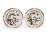 paire d'assiettes chinoises ornées de fleurs et d'oiseaux
