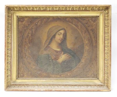 une peinture ancienne représentant une femme tenant un bébé dans ses bras