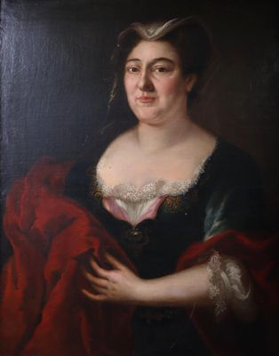 un tableau représentant une femme en robe noire tenant une couverture rouge