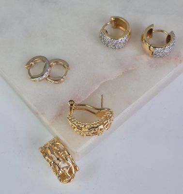 Lot de 3 paires de créoles en métal doré, avec système pour …