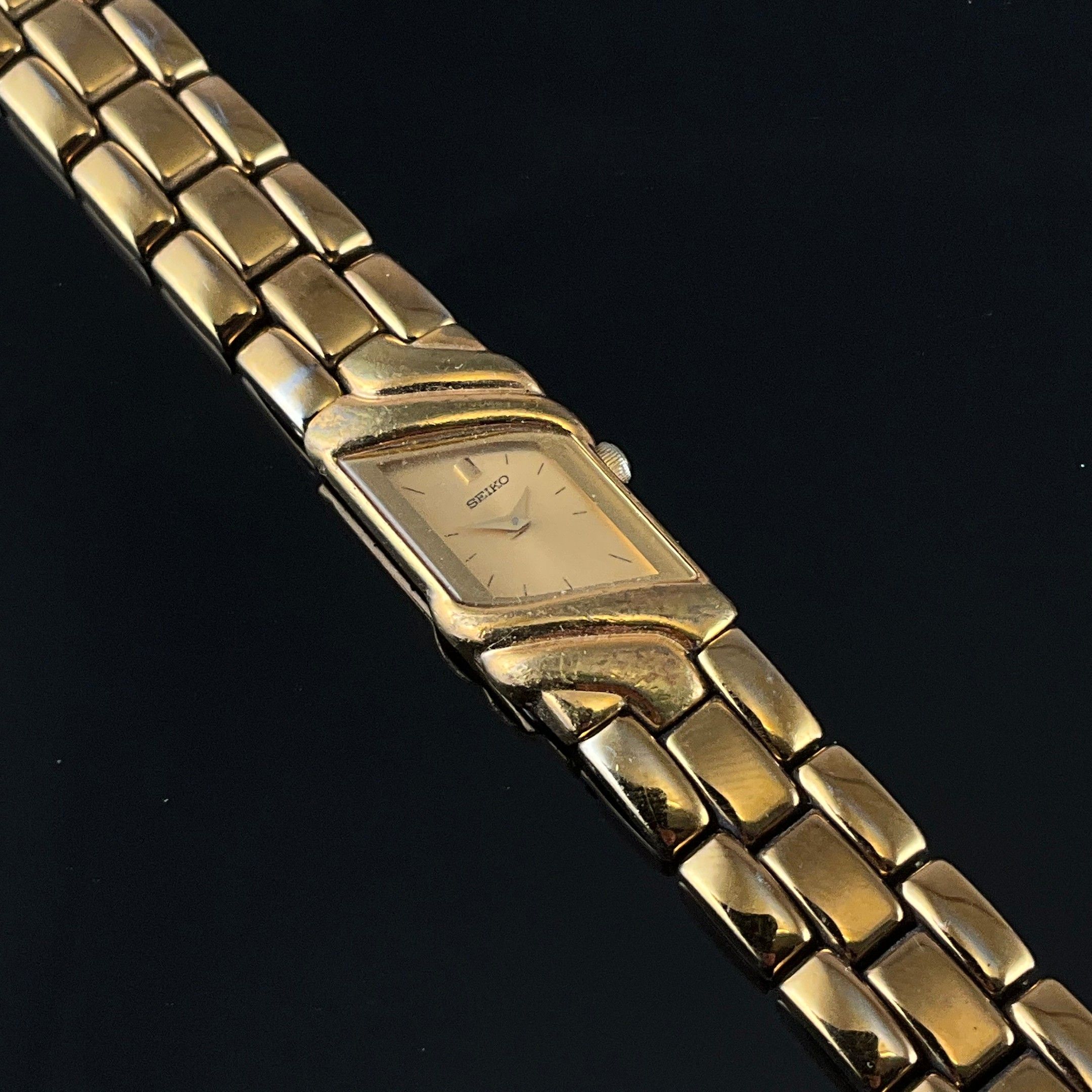 Objets d'art & Curiosités