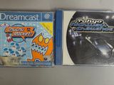 deux CD posés sur une table