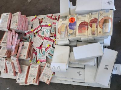 Lot de produits beauté, soins et hygiène – marques diverses
