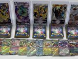 jeu de cartes à collectionner pokemon avec toutes les cartes dans la boîte