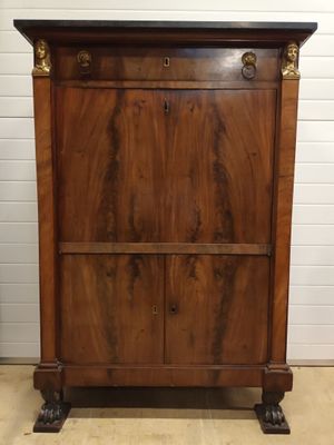 Elégant secrétaire Empire en acajou et placage d'acajou, à d…