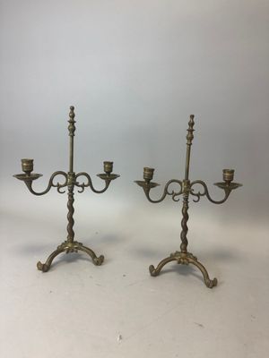 paire de candélabres anciens en laiton