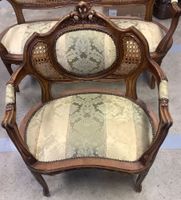 Salon 3 pièces style Louis XVI, conjuguant de bois, tissu et… (photo 6)