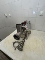 1 hachoir à viande GGM GASTRO FWFC450, 220V (photo 2)