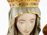 a statue of a woman with a crown on her head