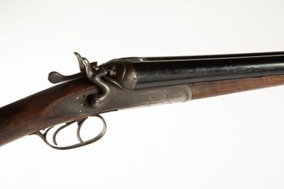 Fusil juxtaposé à chiens, calibre 12/65, canons à bande plon… - Photo 1