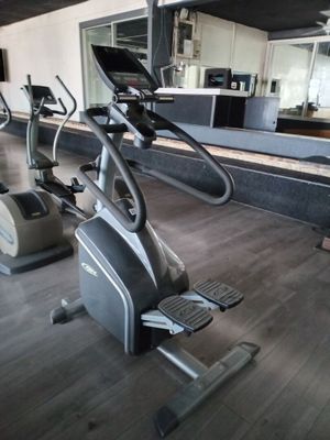 1 Stepper BH HI POWER ( cache cassé )