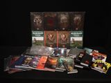 beaucoup de livres posés sur une table noire