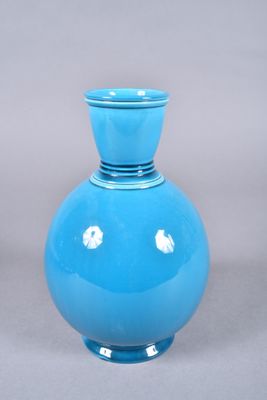 Paul MILLET (1870-1950), Sèvres - Vase en faïence turquoise.