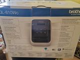 a box with a picture of a cell phone inside of it