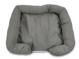 Le panier pour chien est fabriqué dans un tissu gris épais.