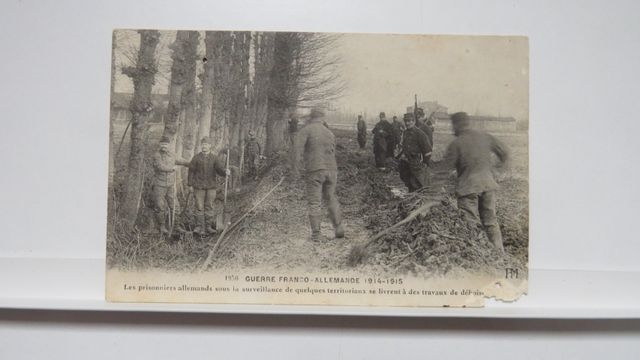 GFA : PM 1950. « Prisonniers allemands sous la surveillance de qu...
