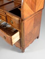 Commode coiffeuse en placage et marqueterie de filets ouvran… (photo 4)