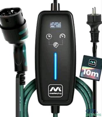 une image représentant un chargeur électrique auquel est branché un câble