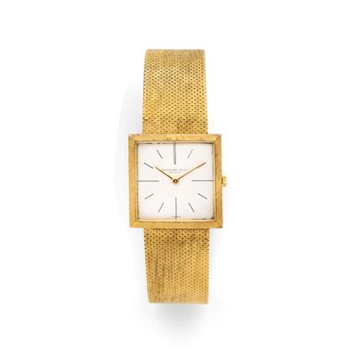 une montre-bracelet pour femme en or 18 carats