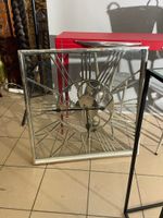 Réunion de mobiliers modernes comprenant : (photo 3)