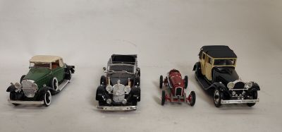 RIO : Lot de 10 miniatures automobiles 1/43ème en boîte d'or…
