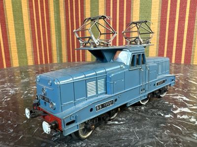 Locomotive Hornby SNCF BB-8051 – Modélisme Ferroviaire – État D'occasion