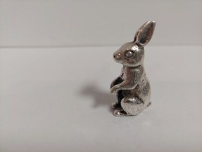 Petit lapin en argent massif poinçon Minerve H: 4cm. - Photo 1