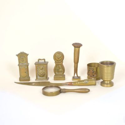 Ensemble de d'accessoires de bureau miniature en laiton comp…