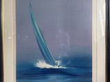 tableau représentant un voilier en pleine mer, avec un ciel bleu en arrière-plan