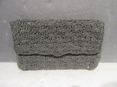 POCHETTE EN PERLE DE LUNEVILLE ? - Lg 20 .