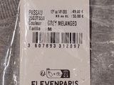 a label on a t - shirt that says eleven paris