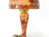 an image of a lamp that is sitting on a table