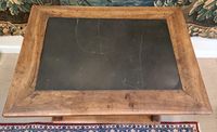 TABLE DE CHANGEUR en noyer à piètement tourné quadripode, le… (photo 3)