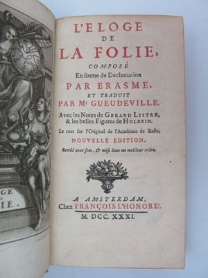 un livre avec la photo d'un homme et d'une femme