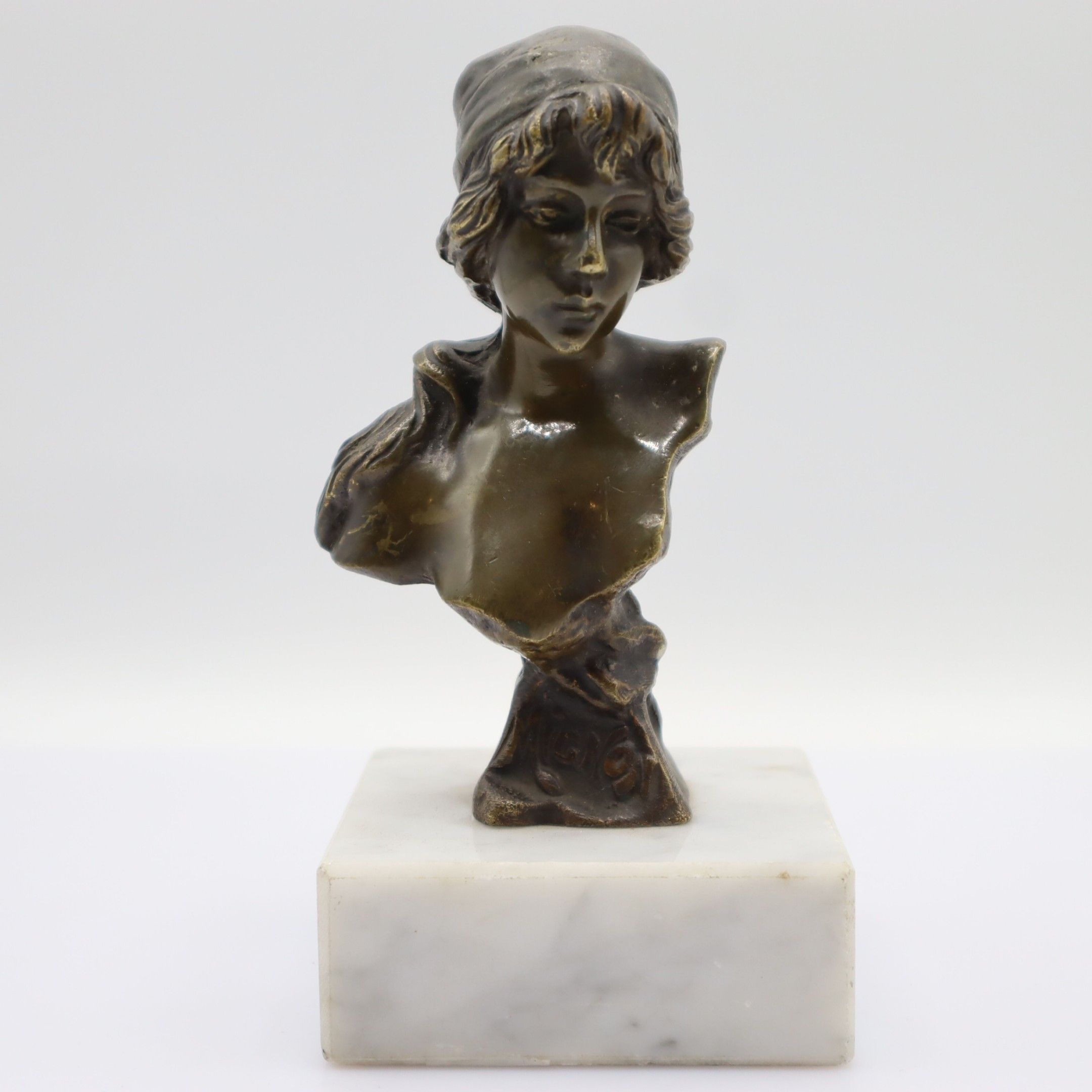 Objets d'art & Curiosités