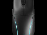 un gros plan d'une souris d'ordinateur sur fond noir