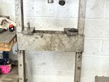 a machine that is sitting in the middle of a room