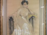 tableau représentant une femme en robe blanche assise sur une chaise