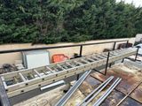 une photo d'une structure métallique comportant de nombreuses barres d'acier