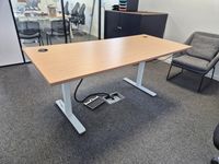 Mobilier de bureau comprenant 1 grande table bureau double f… (photo 5)