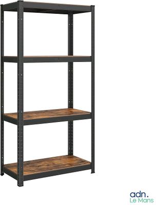 L'étagère est en métal et en bois et comporte quatre tablettes.