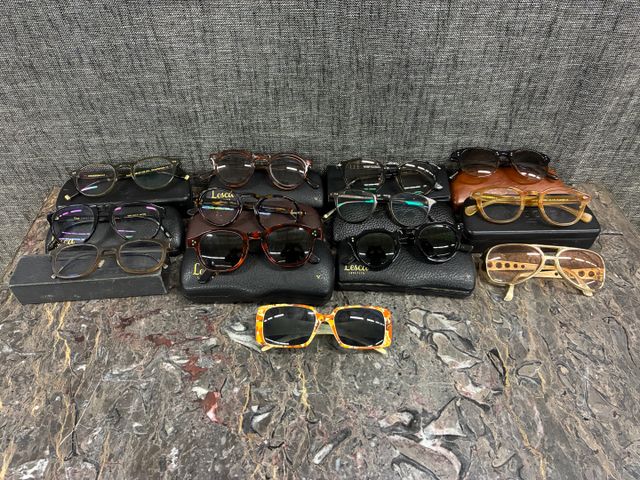 Lot de 14 paires de lunette de vue ou de soleil, certaines avec c...